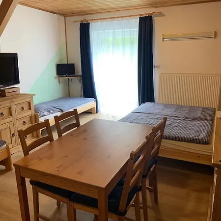 Pensionat A Restaurace Vyhlidka Železná Ruda