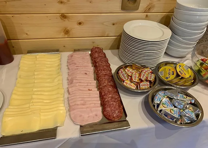 A Restaurace Vyhlídka 3*
